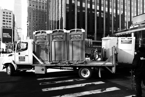 Best Portable toilet rental cost  in Orting, WA